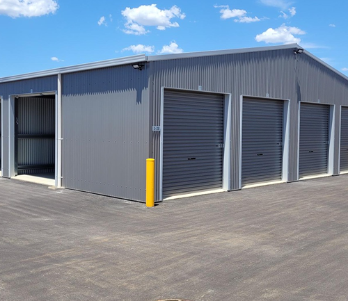 Read more about the article Which Shed Is Right for Your Business in Penrith? Industrial Sheds vs Commercial Sheds